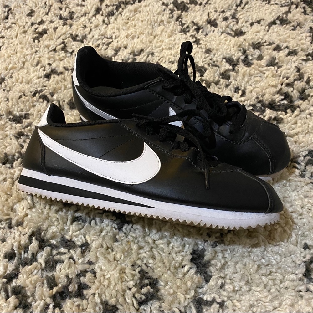 Nike Classic Cortez leather shoes